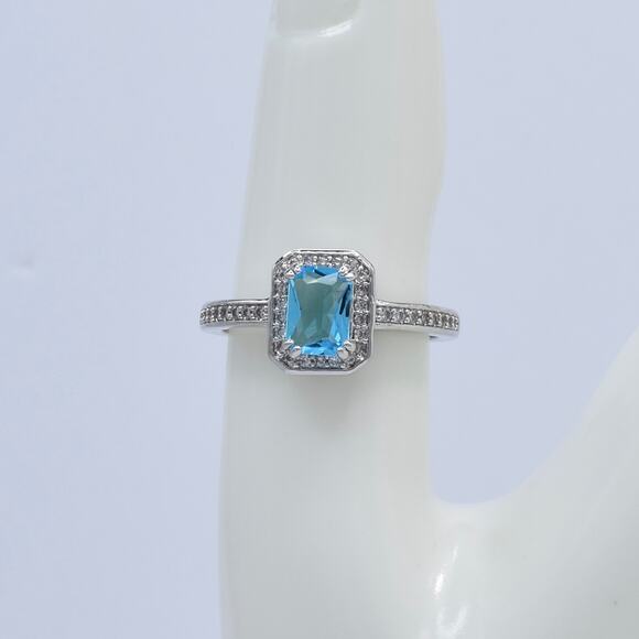 NWOT Fragrant Jewels Light Blue Rectangle Cut Halo Ring Size 7.75 US - Picture 2 of 5